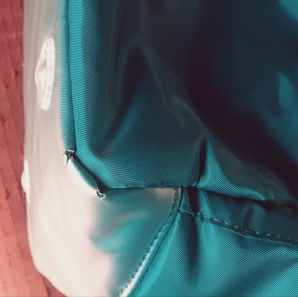 24HR SALE...EUC Lug Tracker XL Overnight Tote - Picture 13 of 16